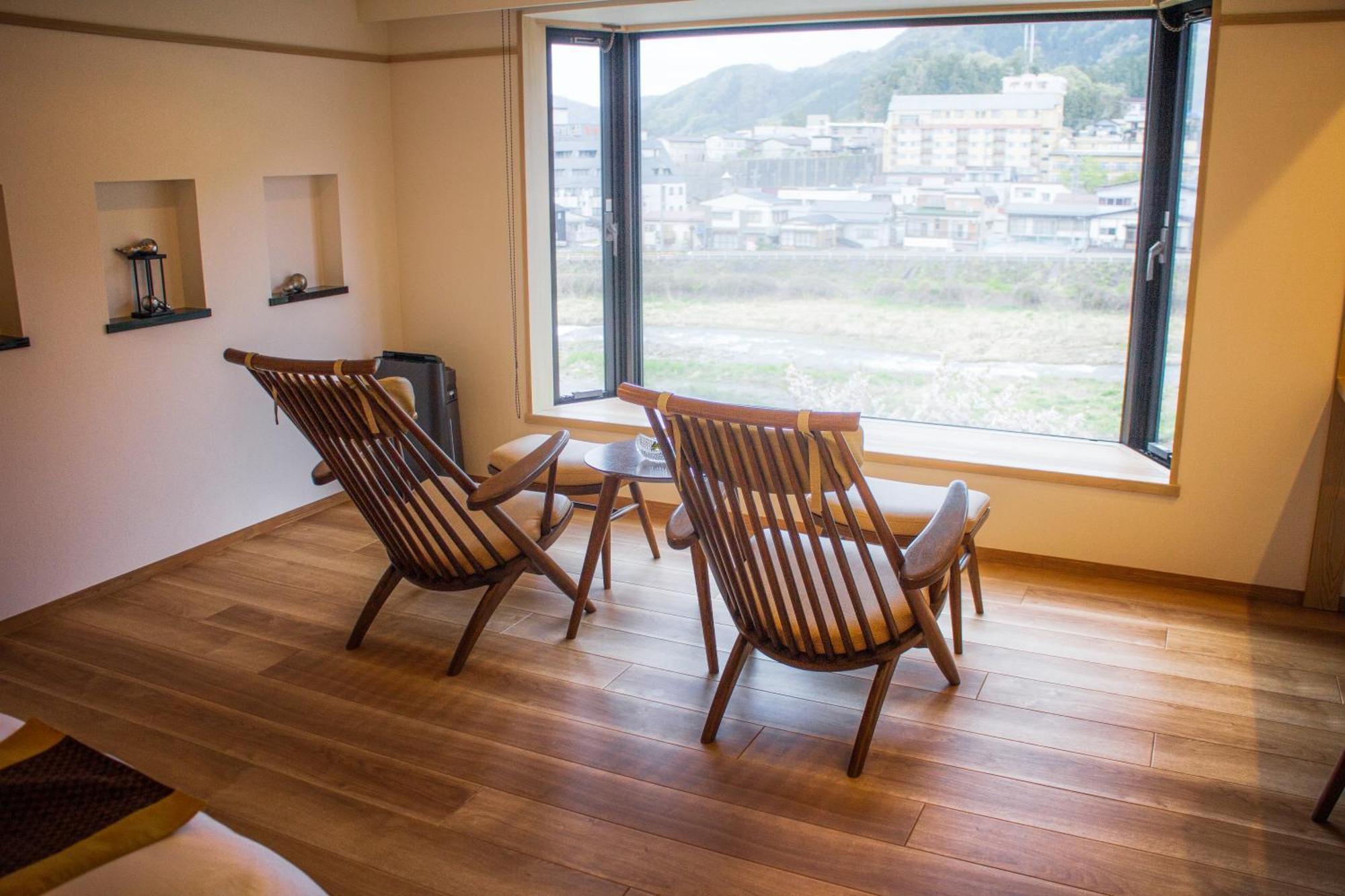 Ryokan Aburaya Tousen 4*